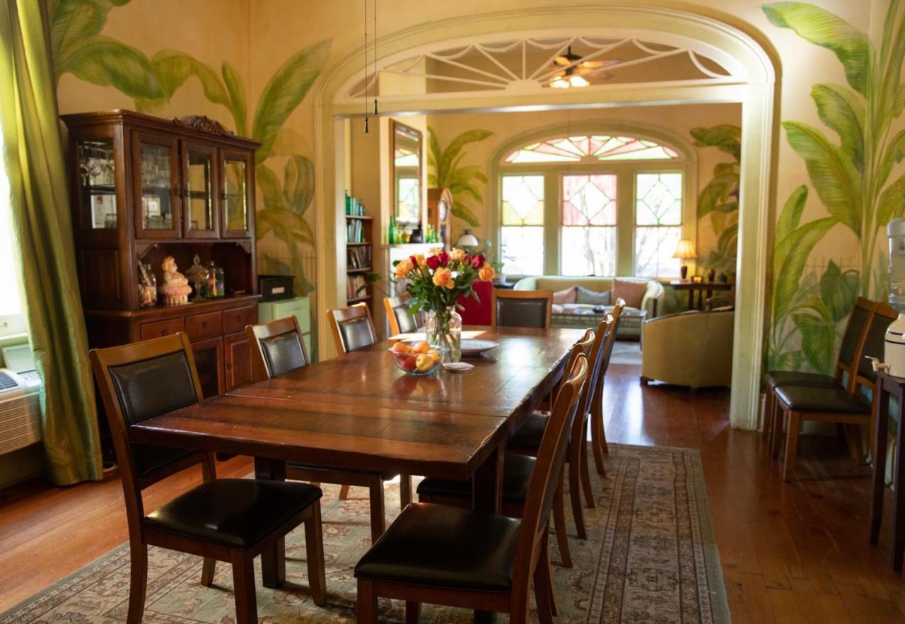 Auld Sweet Olive Bed And Breakfast Ню Орлиънс Екстериор снимка