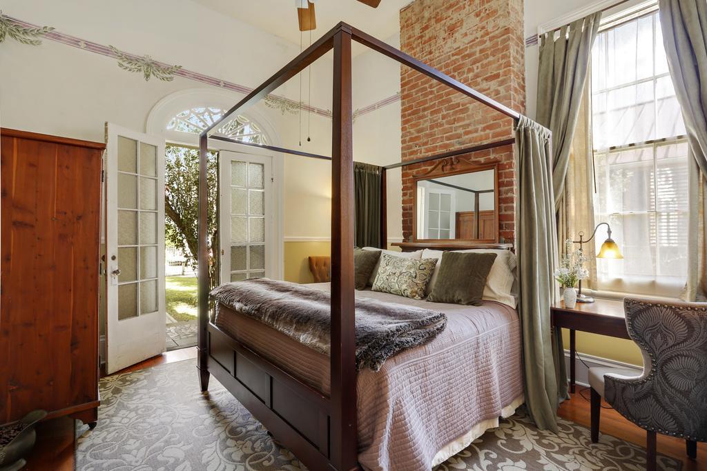 Auld Sweet Olive Bed And Breakfast Ню Орлиънс Екстериор снимка